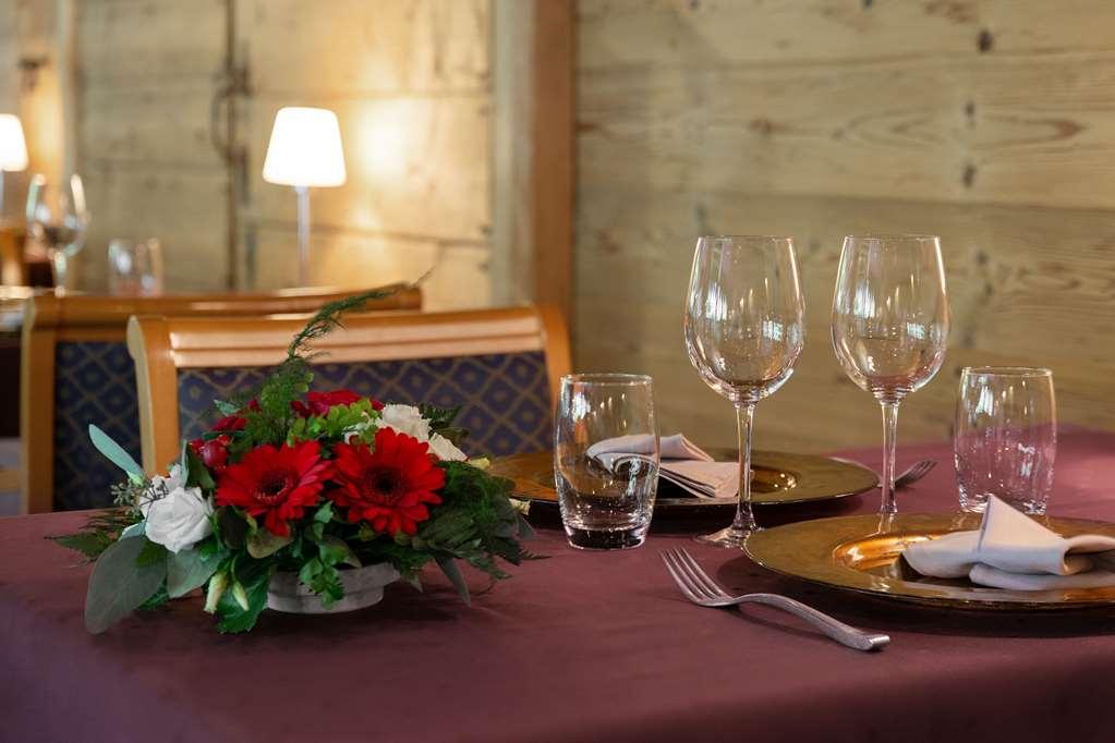 Brit Hotel Florimont Saint-Ferréol 레스토랑 사진